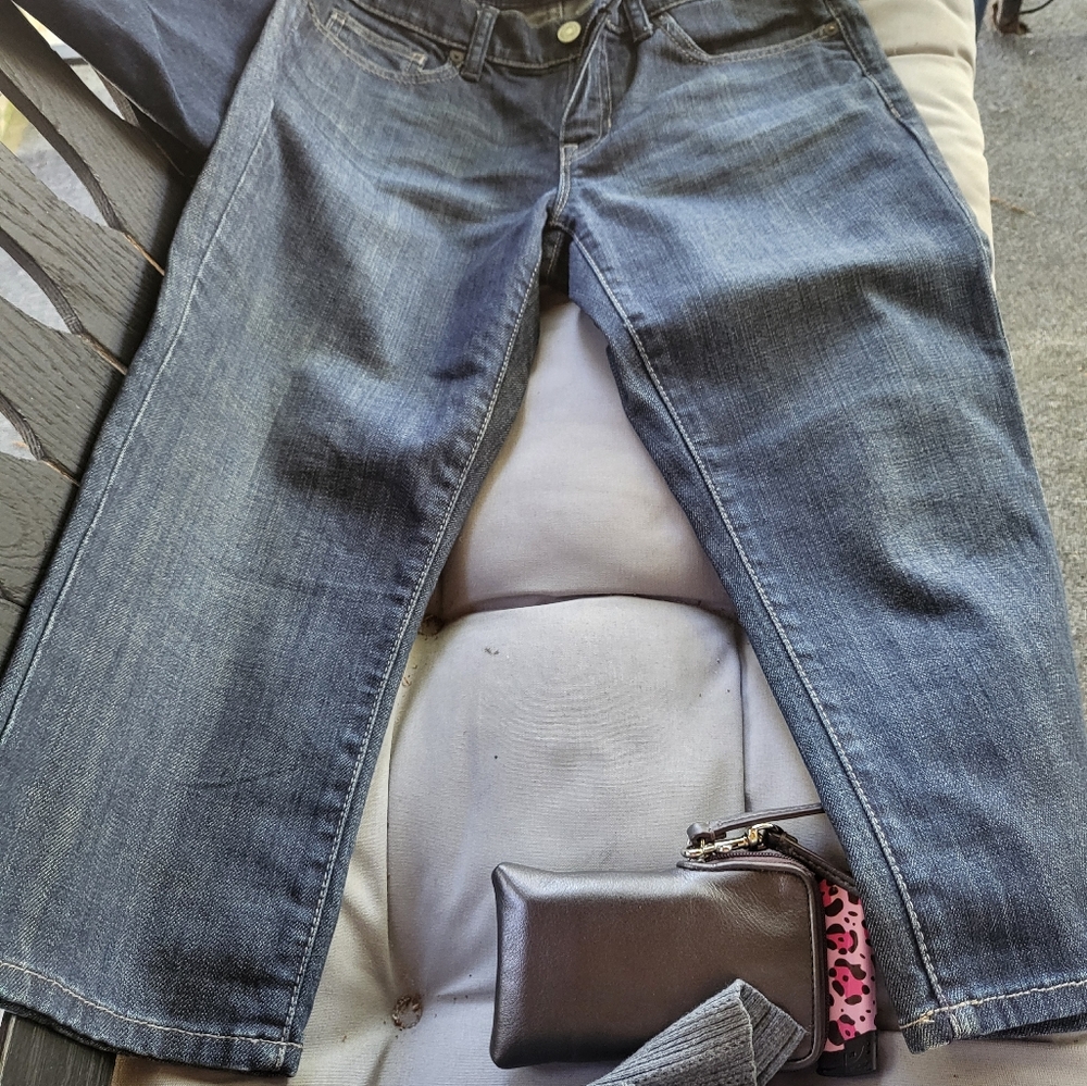 Gap capris